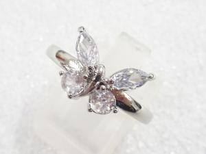 クリスタル　指輪(15号)